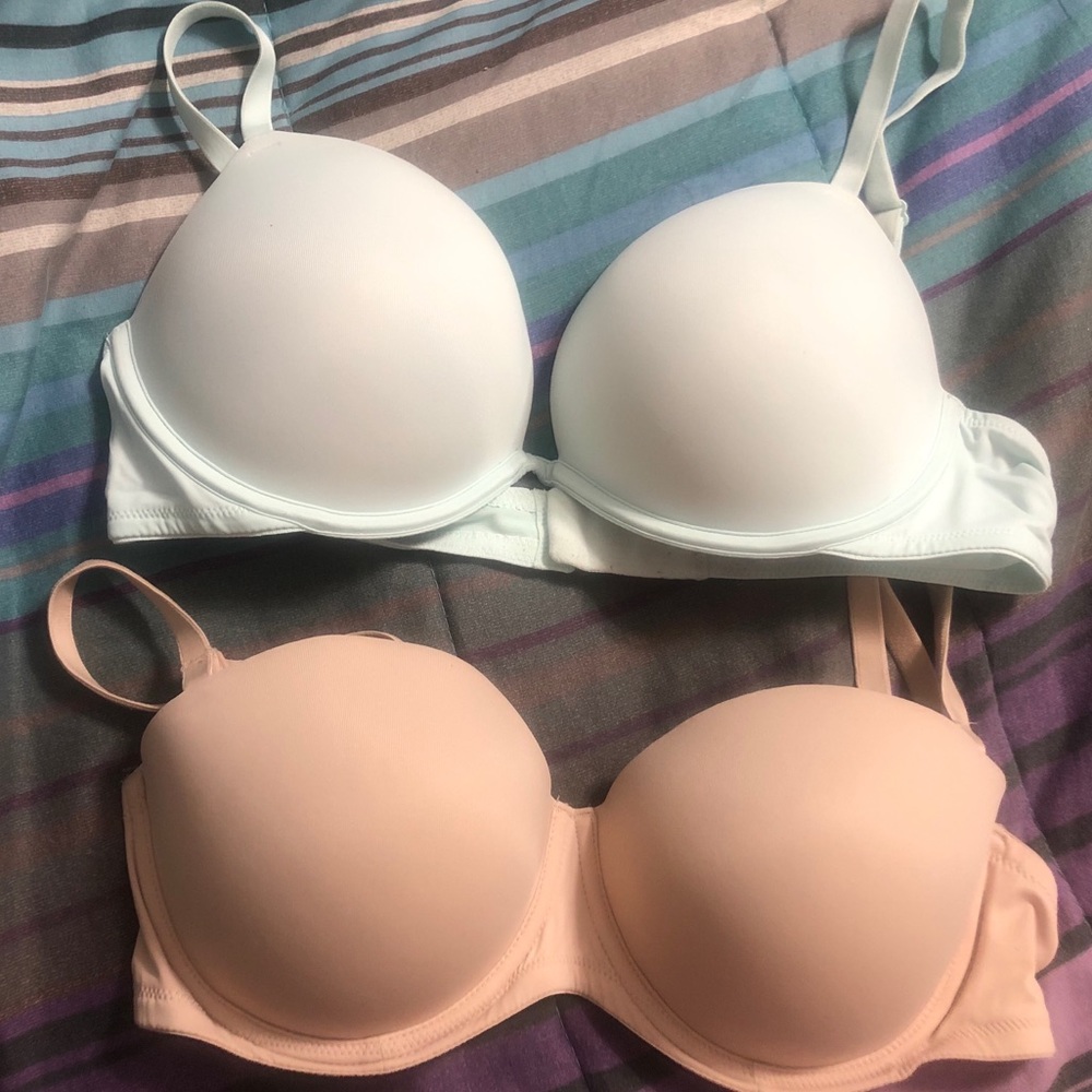 Victoria’s Secret bras